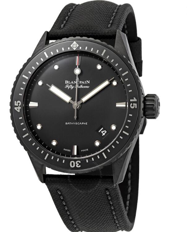 Che Ne Dite Di Blancpain Fifty Fathoms Replica Orologio In Ceramica Nera?